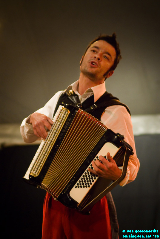 Accordian Crooner